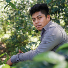 Cargar imagen en el visor de la galería, "Javier"