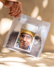 Cargar imagen en el visor de la galería, Víctor López
