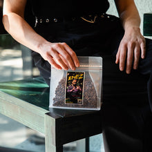 Cargar imagen en el visor de la galería, "Inez"
